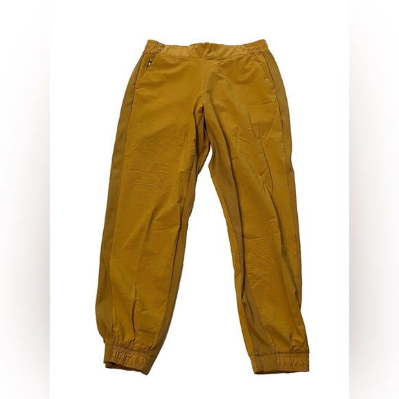 70 athleta brooklyn jogger gold - Picture 2 of 8